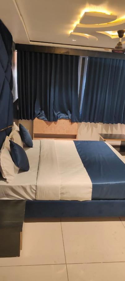 Prime View Hotel Ahmedabad Extérieur photo
