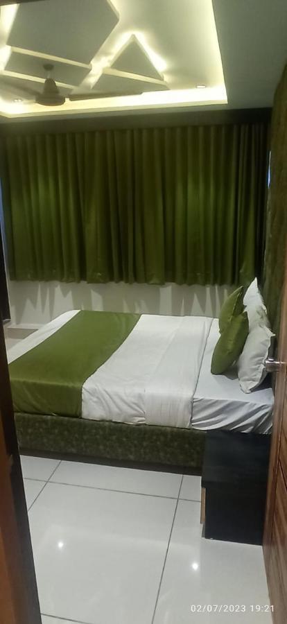 Prime View Hotel Ahmedabad Extérieur photo