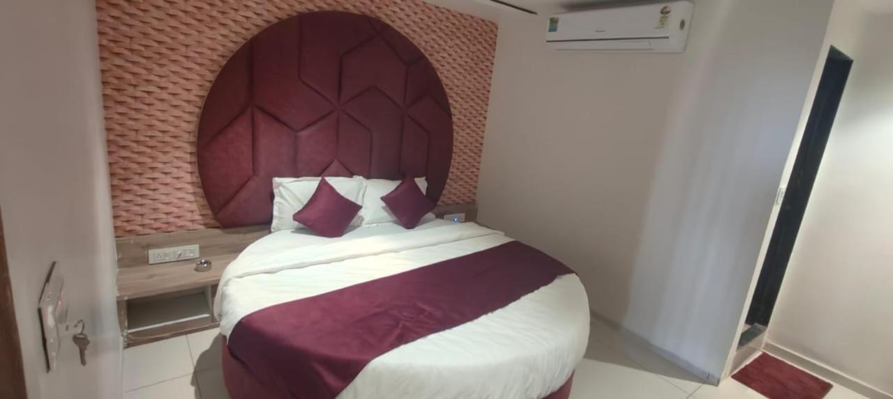 Prime View Hotel Ahmedabad Extérieur photo
