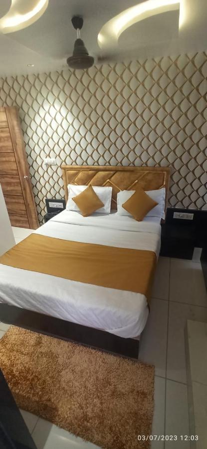 Prime View Hotel Ahmedabad Extérieur photo
